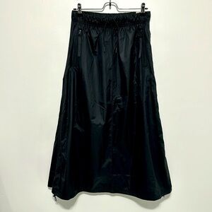 Nike sportswear tech black skirt​